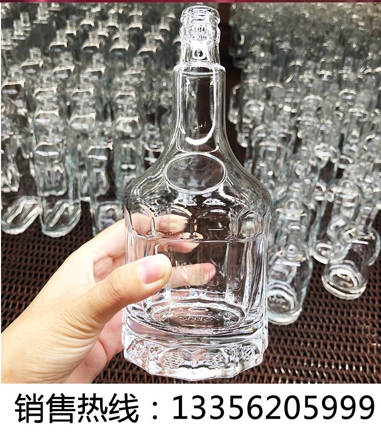 深耕品質(zhì)，匠心定制 白酒玻璃酒瓶生產(chǎn)廠家的核心價值與市場拓展